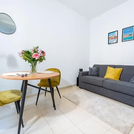 Iconic Flat Nice